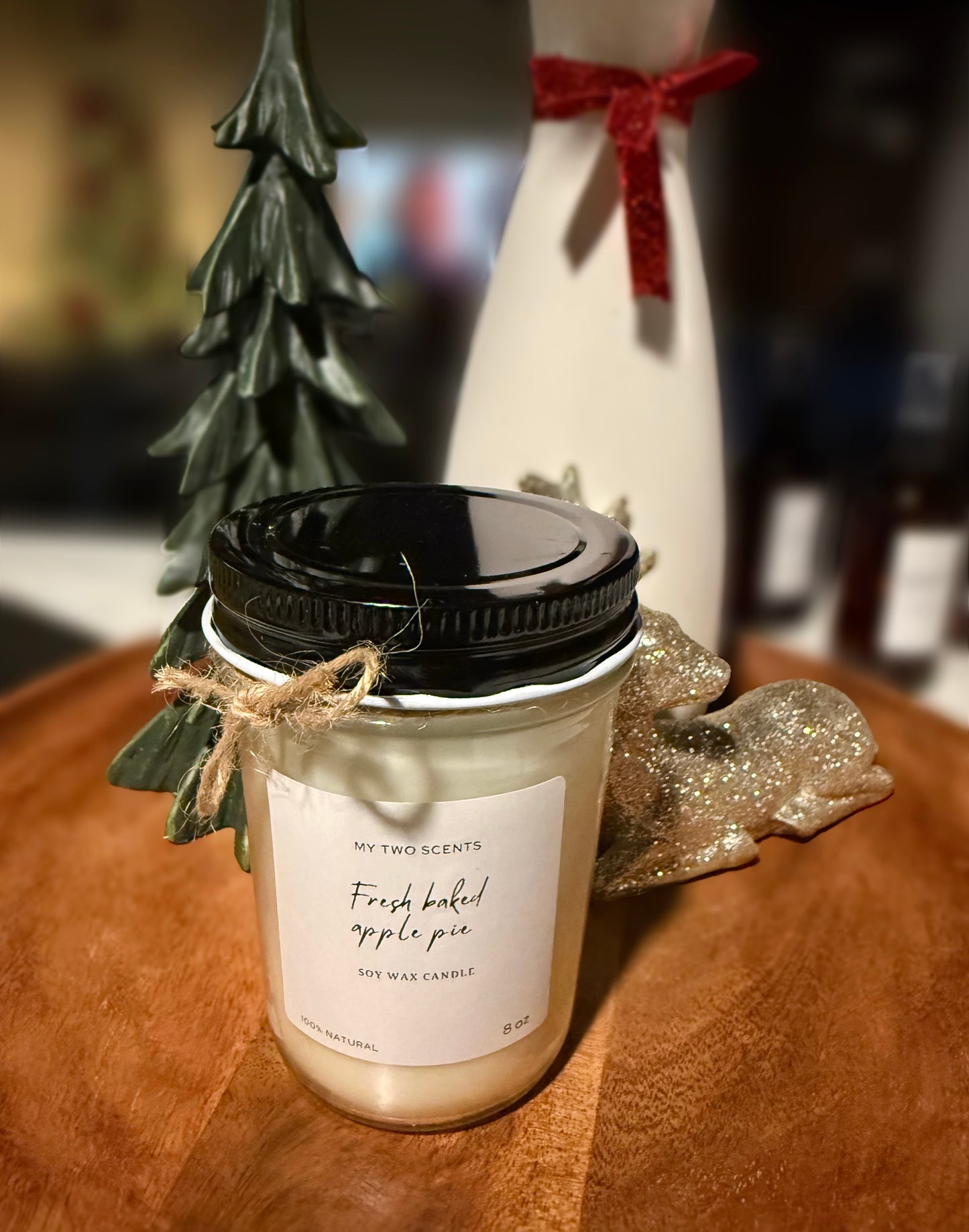 Fresh baked apple pie candle